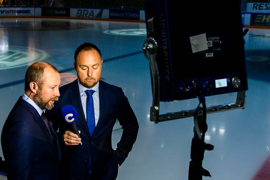 C Mores kommentatorer Petter Rönnqvist och Johan Edlund