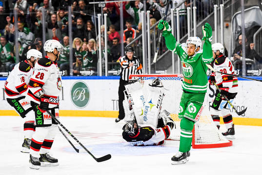 Rögles Sebastian Collberg jublar