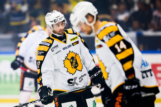 Skellefteås Andrew Calof och Isak Stenlund-Ädelgran deppar
