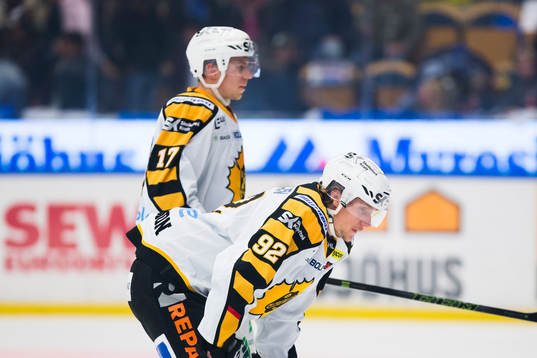 Skellefteås Pär Lindholm och Jesper Olofsson deppar