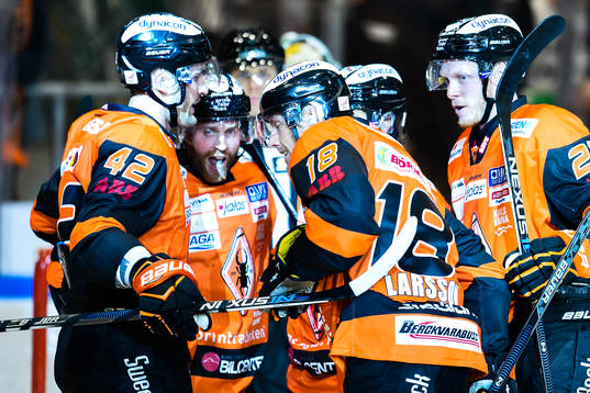 Karlskronas Mattias Guter jublar
