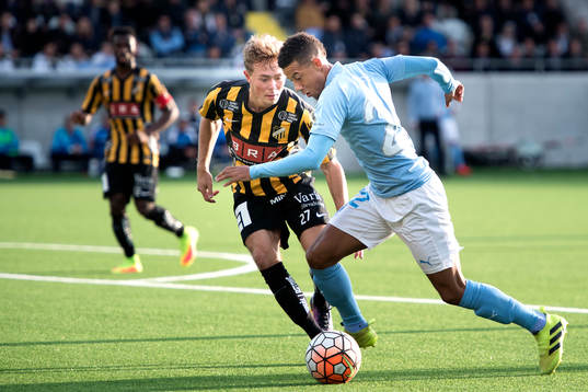 Häckens Joel Andersson och Malmö FFs Tobias Sana