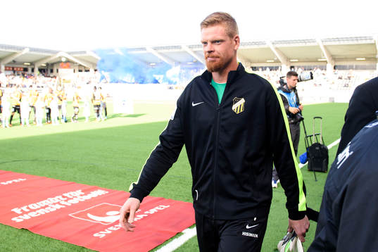 Häckens målvakt Christoffer Källqvist innan