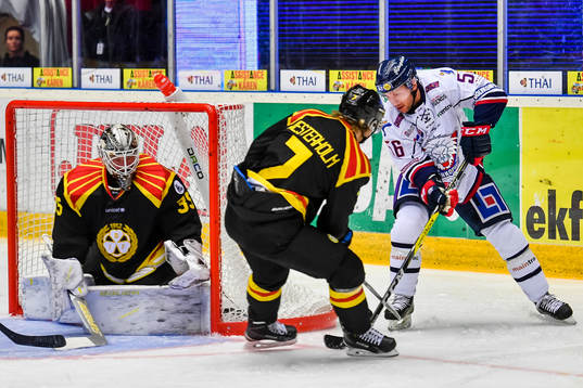 Brynäs målvakt David Rautio och Ponthus Westerholm