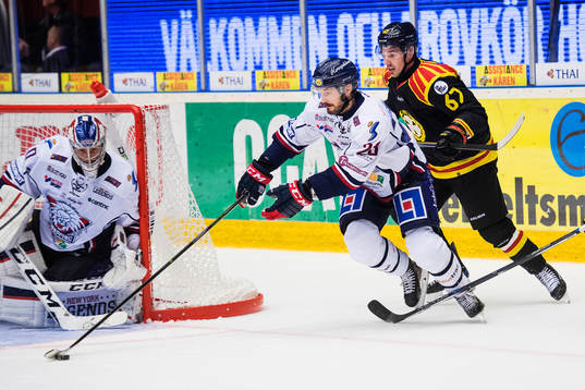 Brynäs Tomas Zaborsky och Linköpings Gabriel Carlsson