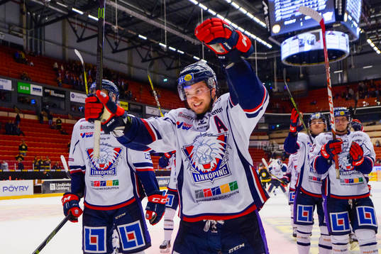 Linköpings Andrew Gordon jublar