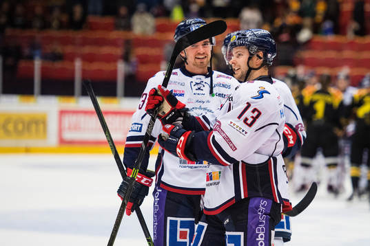 Linköpings Andrew Gordon och Eddie Larsson jublar
