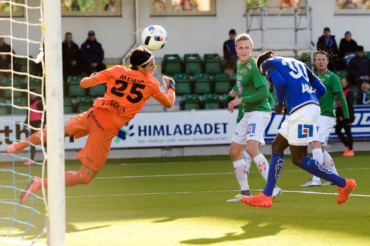 Sundsvalls Peter Wilson gör 2-0