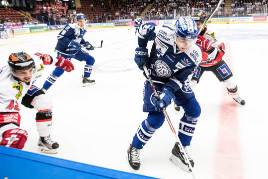 Leksands Patrik Norén i ishockeymatchen i SHL mellan