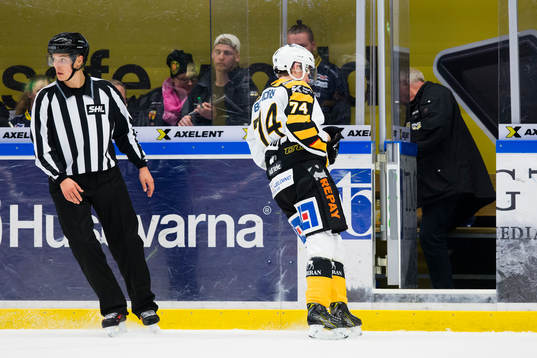 Skellefteås Simon Krekula blir utvisad
