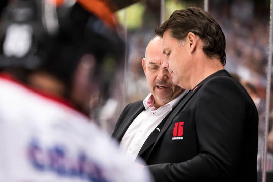 Örebros tränare Kent Johansson och Örebros assisterande