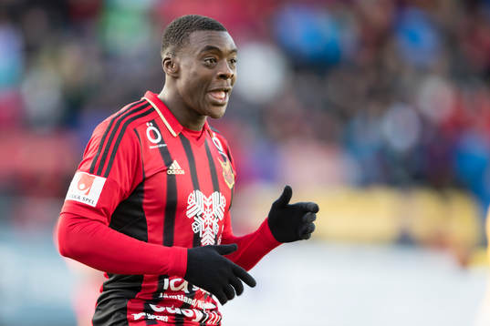 Östersunds Ken Sema dansar