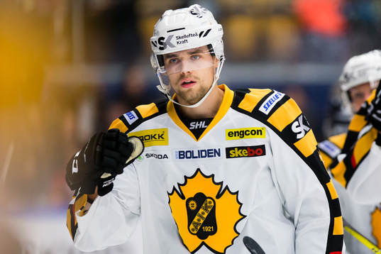 Skellefteås Emil Pettersson jublar