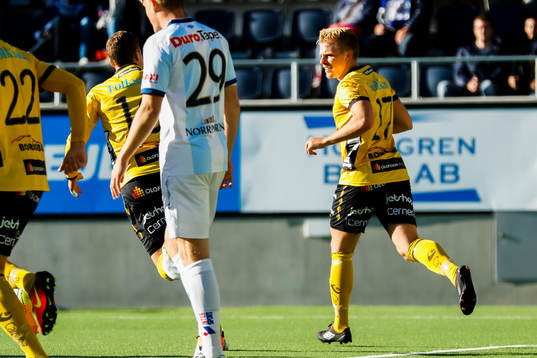 Elfsborgs Per Frick jublar