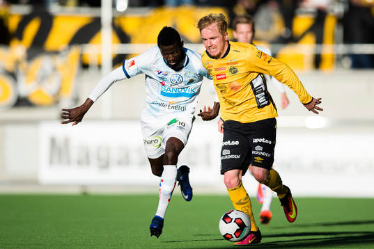 Gefles Dioh Williams och Elfsborgs Simon Lundevall