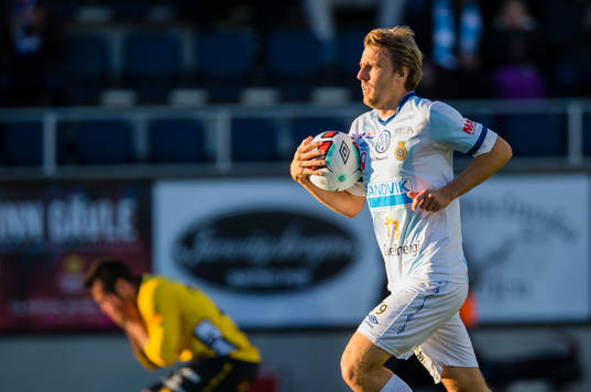 Gefles Johan Oremo gör 2-2 på övertid och vill sätta