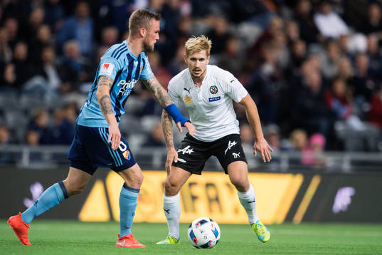 Djurgårdens Alexander Faltsetas och Örebros Daniel