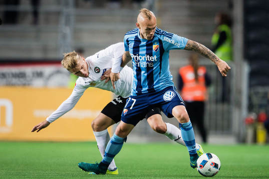 Örebros Sebastian Ring och Djurgårdens Magnus Eriksson