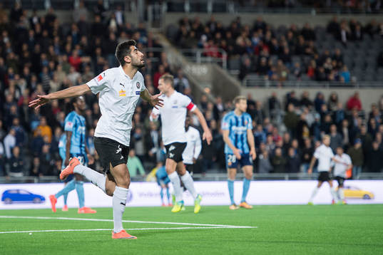 Örebros Ferhad Ayaz  jublar
