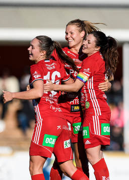 Piteås Nina Jakobsson (m) jublar