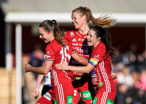 Piteås Nina Jakobsson (m) jublar