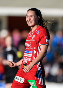 Piteås Felicia Karlsson jublar