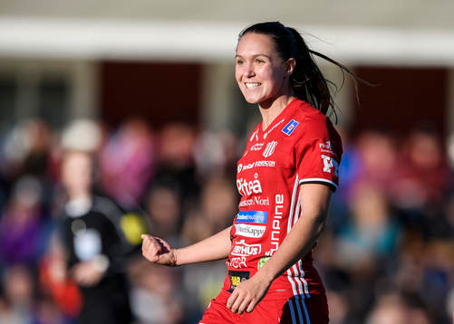 Piteås Felicia Karlsson jublar