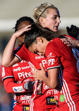 Piteås Emelie Lövgren kramar om Tempest-Marie Norlin