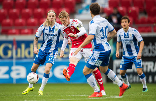 Kalmars Rasmus Elm och IFK Göteborgs Elias Mar Omarsson