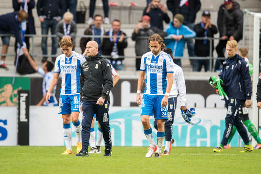 IFK Göteborgs Tom Pettersson och Thomas Rogne deppar