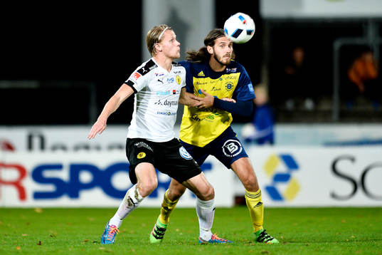 Frejs Victor Söderström och Ängelholms Johan Eiswohld