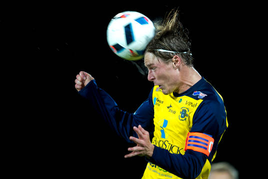 Bläddra bland fler bilder av Fotboll, Superettan, Ängelholm - Frej