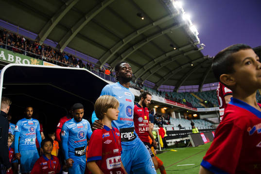 Athletics Abdoul Razak går in på plan