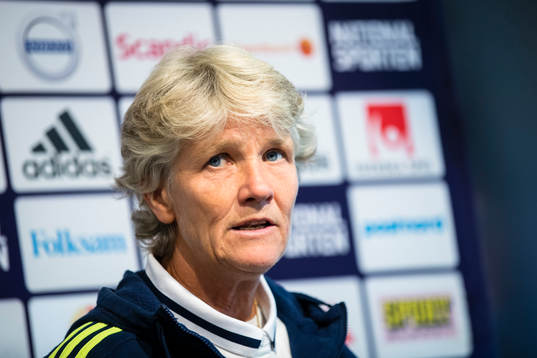 Sveriges förbundskapten för damfotbollslandslaget, Pia