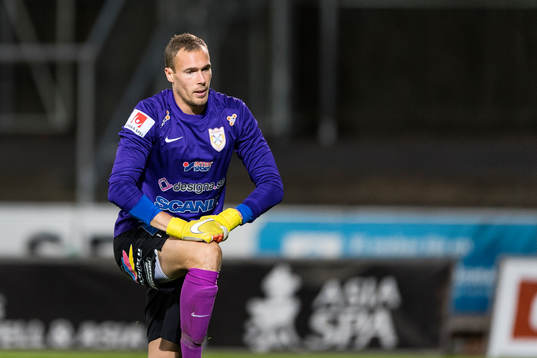 Assyriskas målvakt Robin Malmkvist deppar
