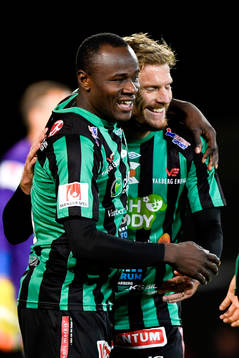 Varbergs Nsima Peter och Karl Söderström jublar