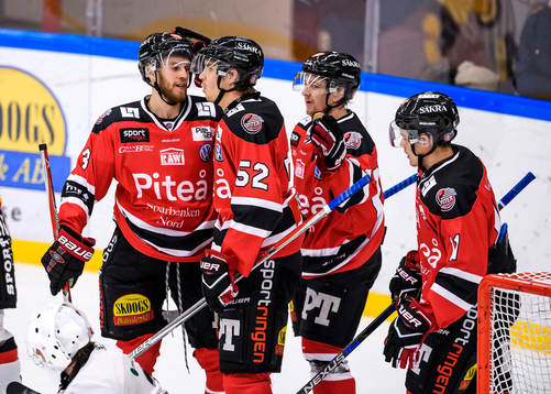 Piteås Sebastian Harila (v) jublar
