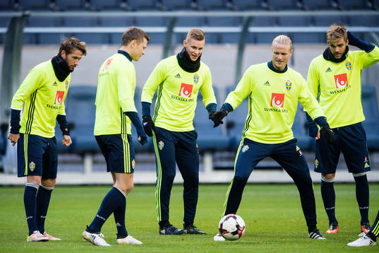 Sveriges Marcus Rohdén, Viktor Claesson, Emil Krafth,