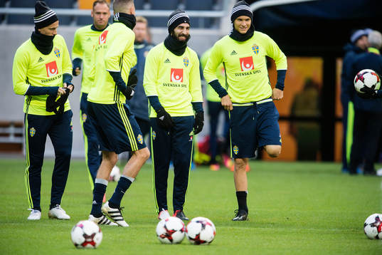 Sveriges Oscar Wendt, Jimmy Durmaz  och Albin Ekdal