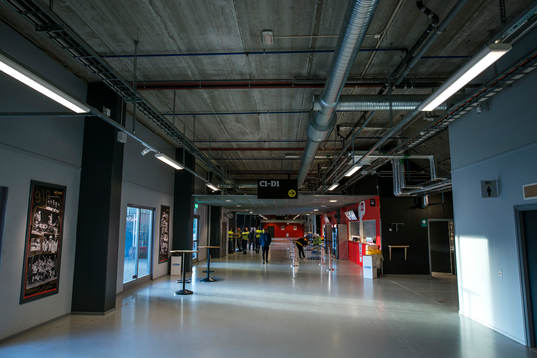 Publikgång inne på Gavlerinken Arena före