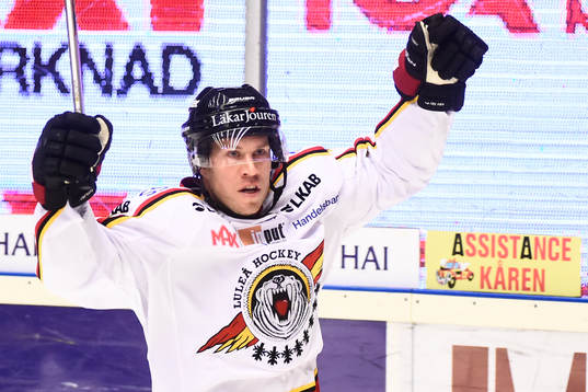 Luleås Andreas Falk jublar