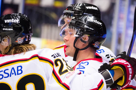 Luleås Andreas Falk jublar