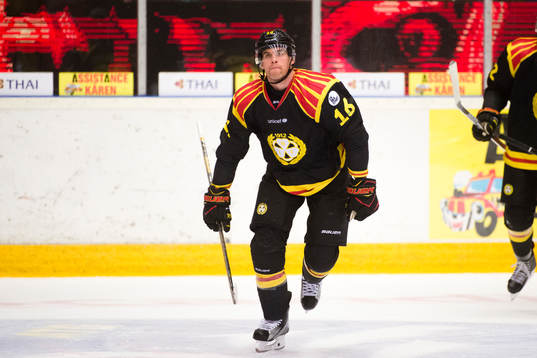 Brynäs Daniel Paille jublar