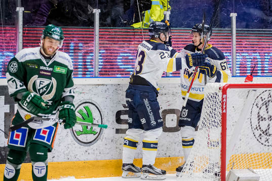 s Lias Andersson och Christoffer Törngren jublar