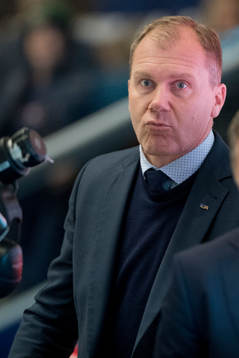 s tränare Johan Lindbom
