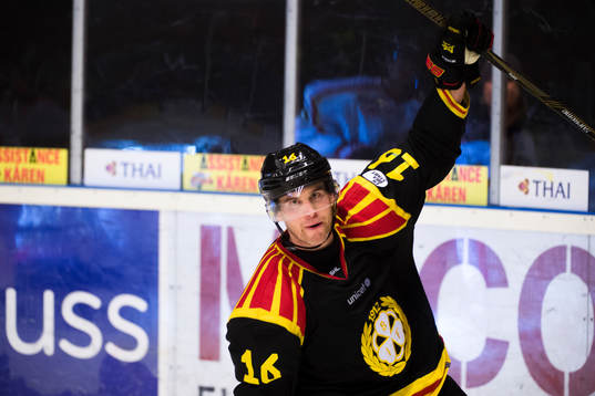 Brynäs Daniel Paille jublar