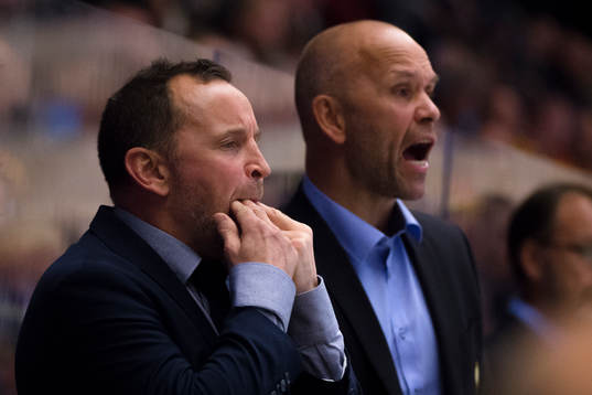 Brynäs tränare Thomas Berglund och assisterande tränare