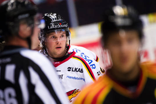 Luleås Viktor Amnér jublar