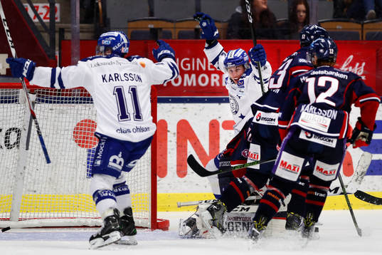 Leksands Martin Karlsson (tv) jublar