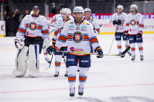 Växjös Josh Hennessy deppar